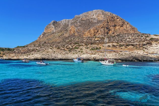 eau translucide en Sicile