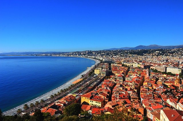 Vue depuis la colline du château à Nice