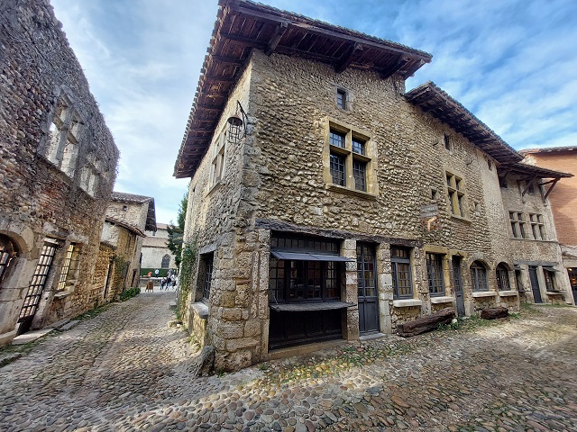 pérouges visite