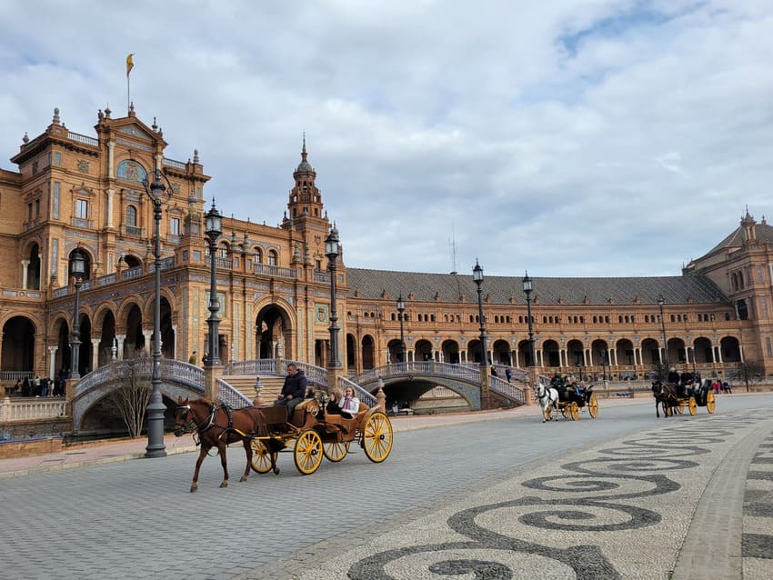 Calèche sur la Plaza de Espana à Sévikke