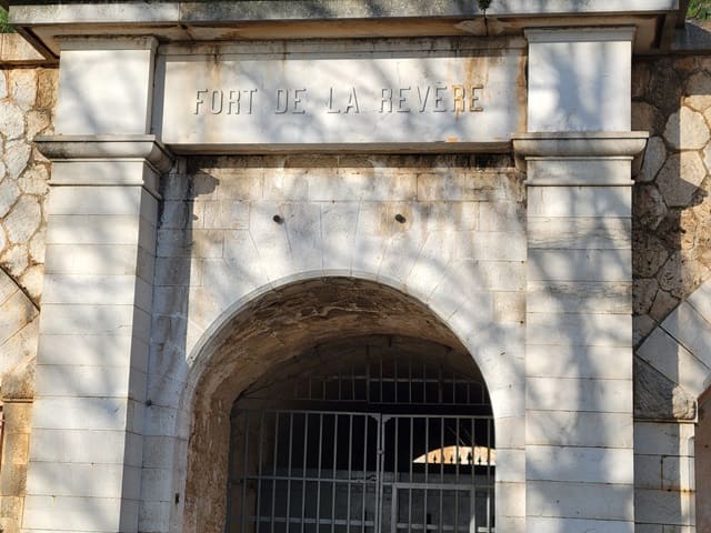 histoire fort de la Revère