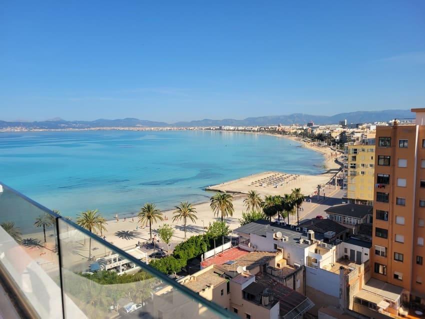 Plage à l'eau translucide à Majorque