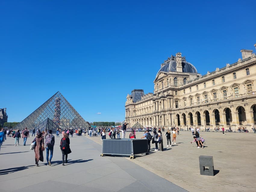 Place du Louvre