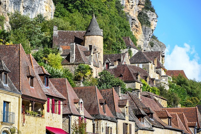 Village en pierre en Dorgogne