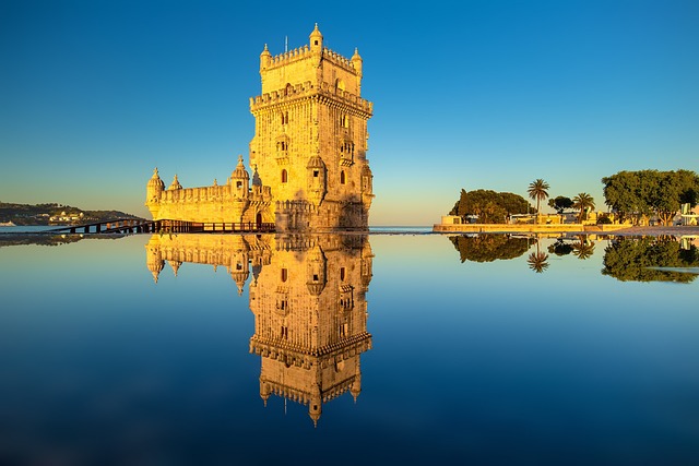 Tour de Belem de Lisbonne au coucher du soleil