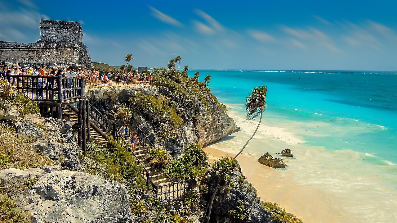 découvrez les plages paradisiaques de tulum, où sable blanc et eaux turquoise vous promettent détente et beauté naturelle au cœur de la riviera maya.