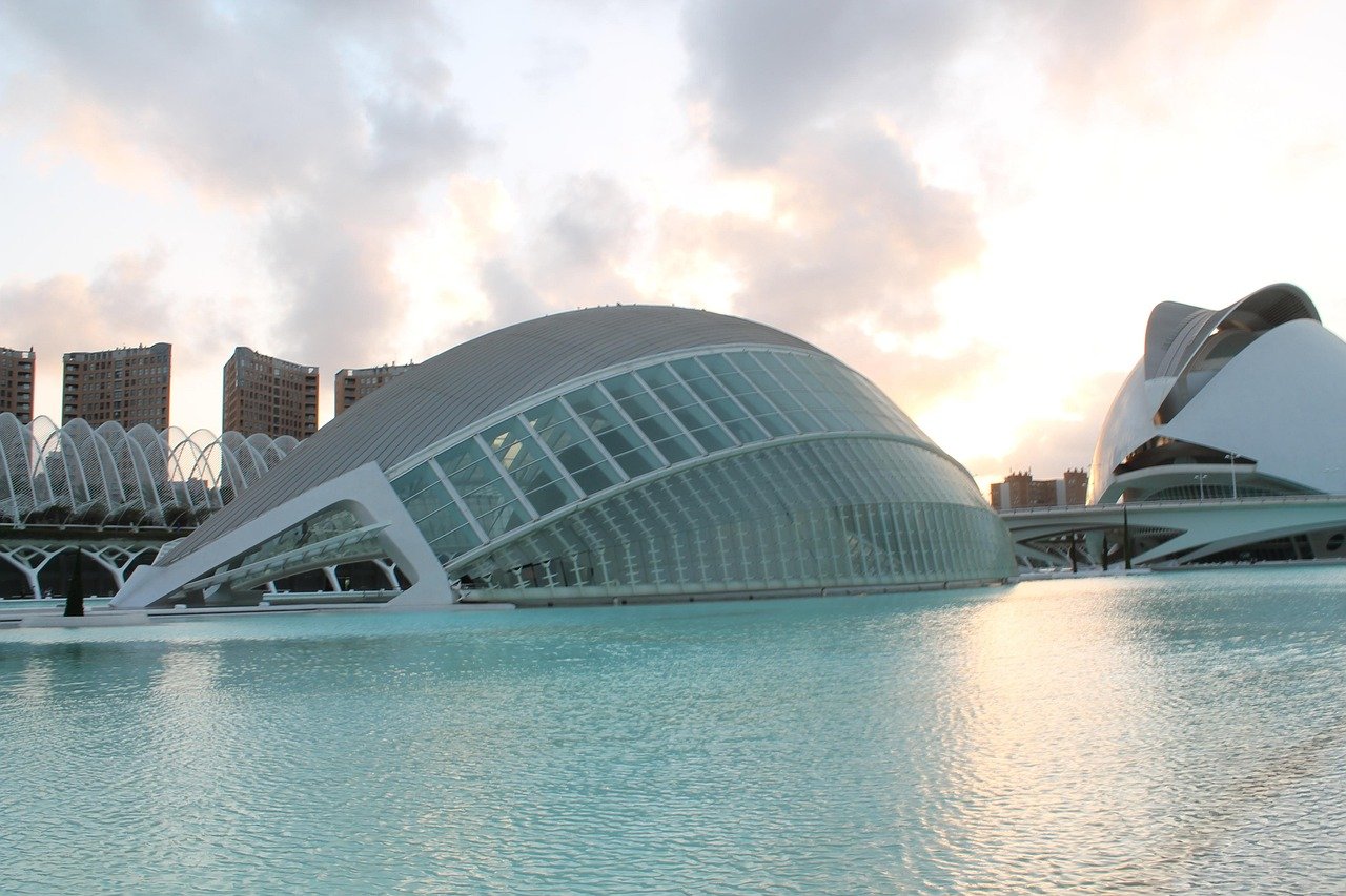 découvrez valencia, espagne : guides de voyage, attractions incontournables, gastronomie locale et conseils pour un séjour inoubliable.
