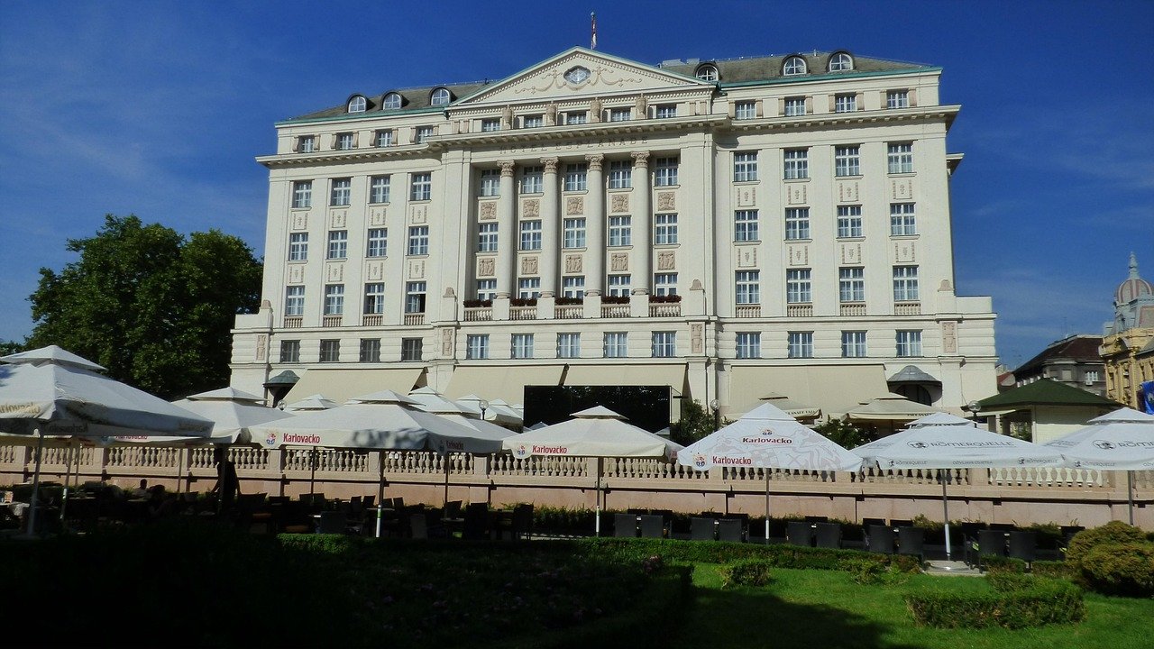 découvrez zagreb, la charmante capitale de la croatie, alliant histoire riche, culture vibrante et paysages pittoresques pour une expérience inoubliable.