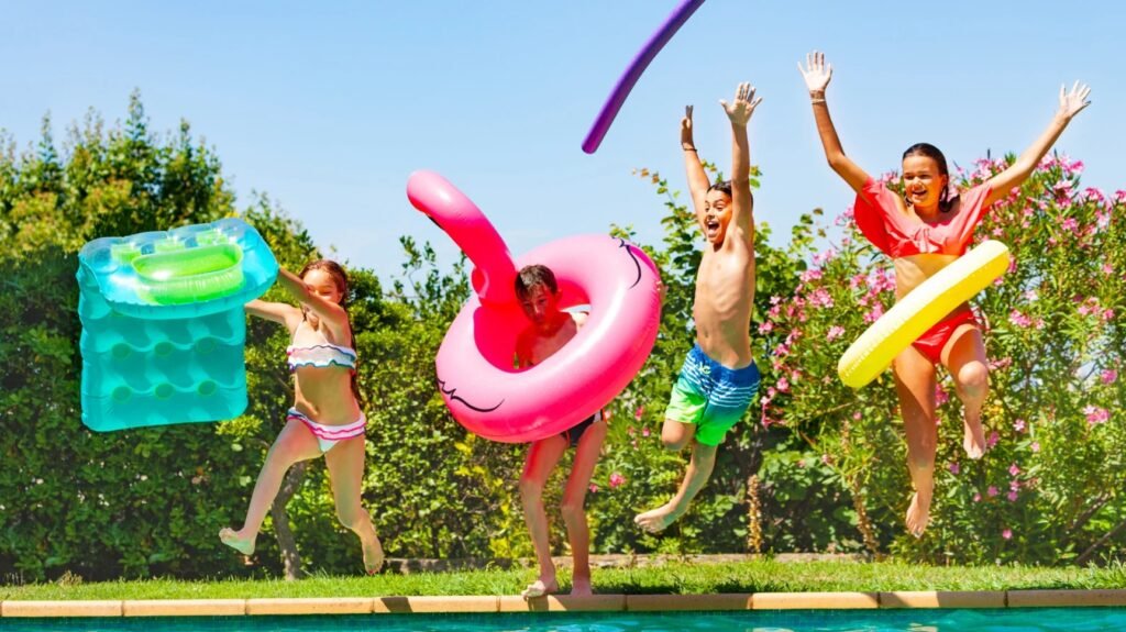 Piscines connectées et canons à eau : quand le camping ringardise les consoles de jeux piscine camping enfants