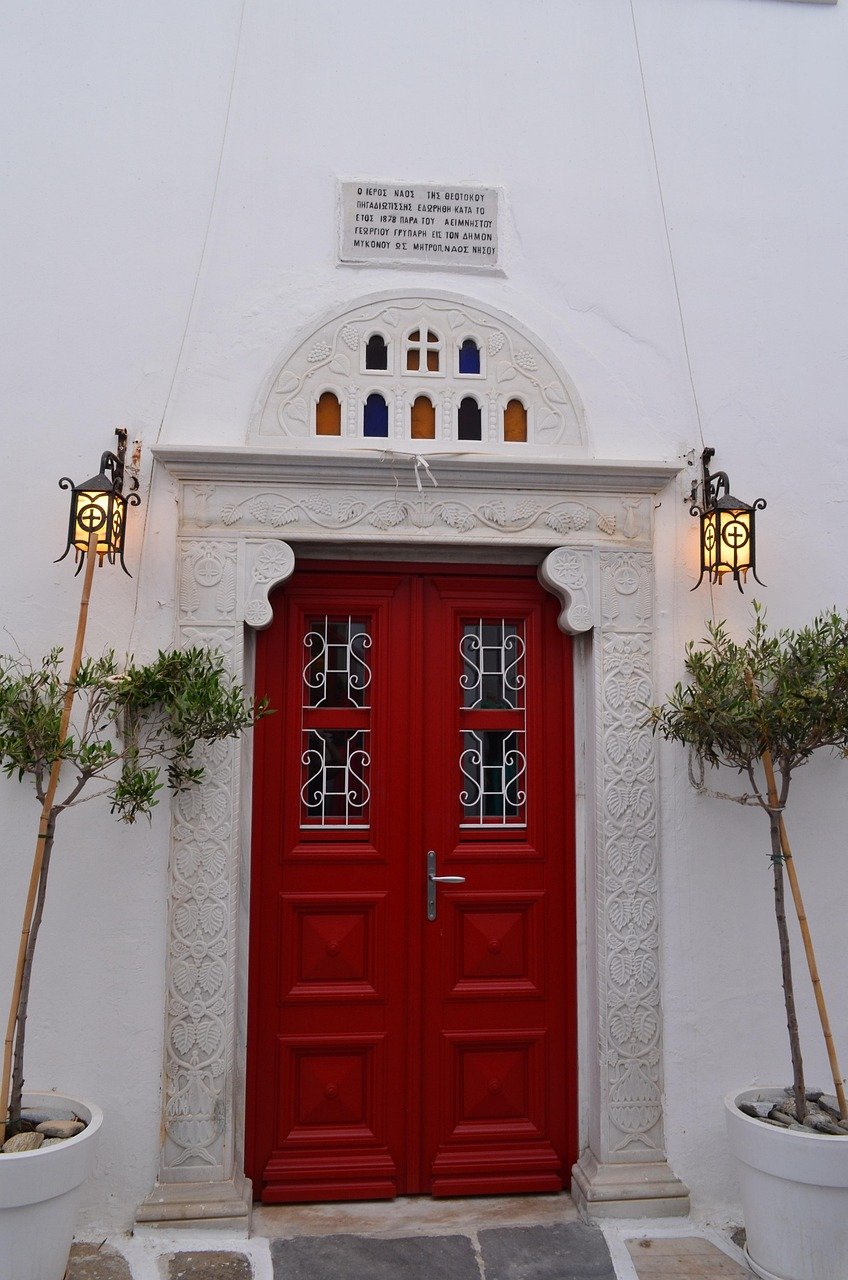 découvrez mykonos, l'île grecque réputée pour ses plages magnifiques, sa vie nocturne animée et son charme authentique des cyclades.